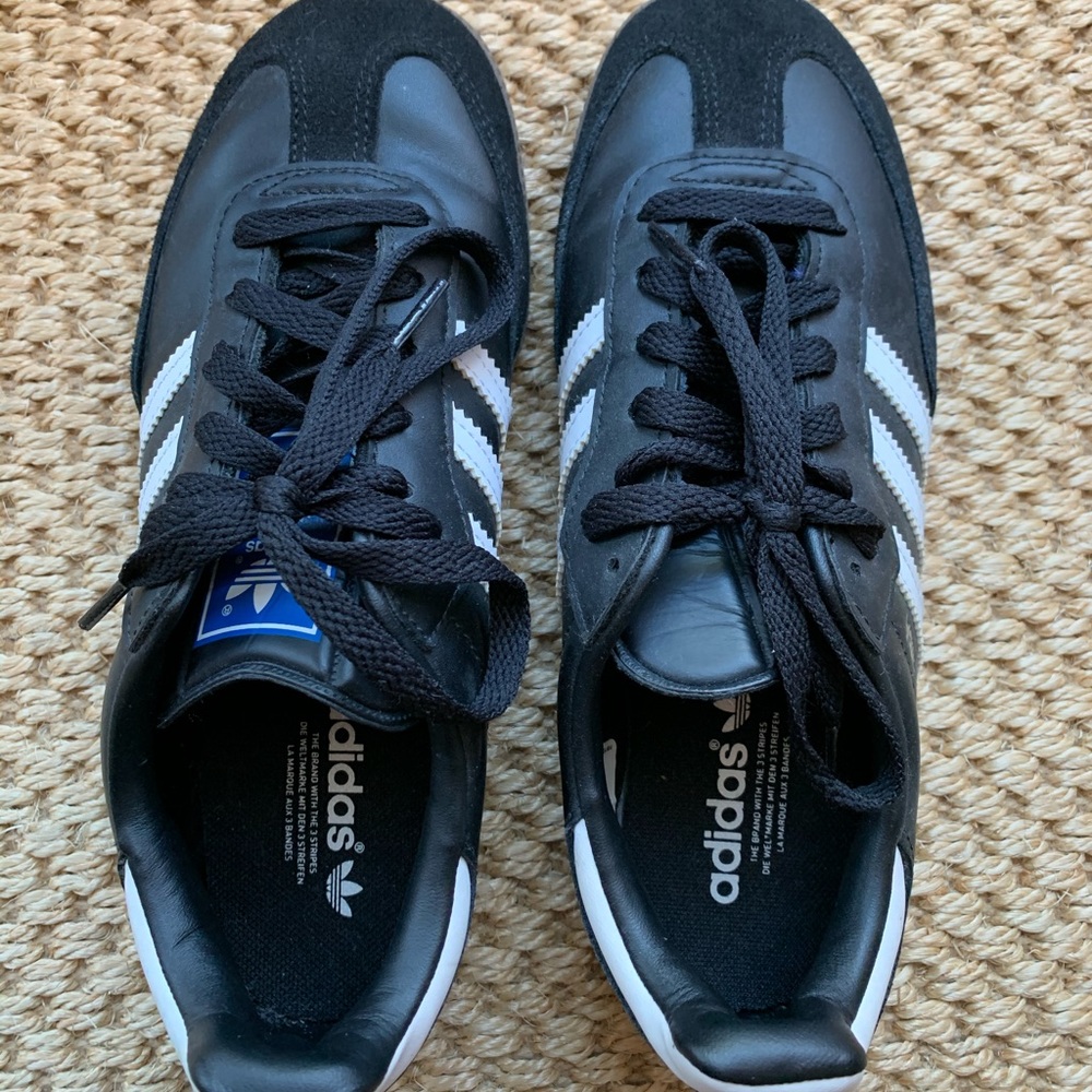 Adidas Sambas (EUC) - 4.5